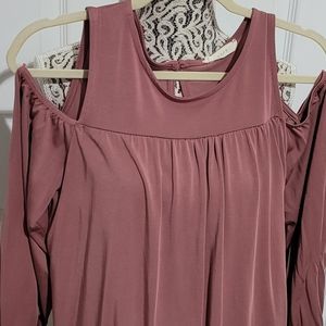 Entro -cold shoulder mauve blouse